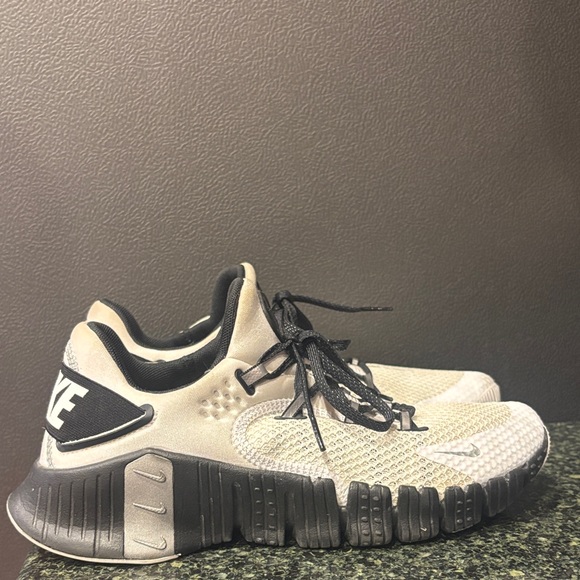 Nike Free Metcon 4 women’s size 10 - Picture 3 of 11